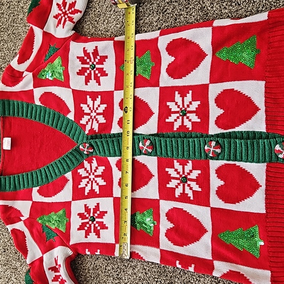 Holiday Sweater - Picture 4 of 8